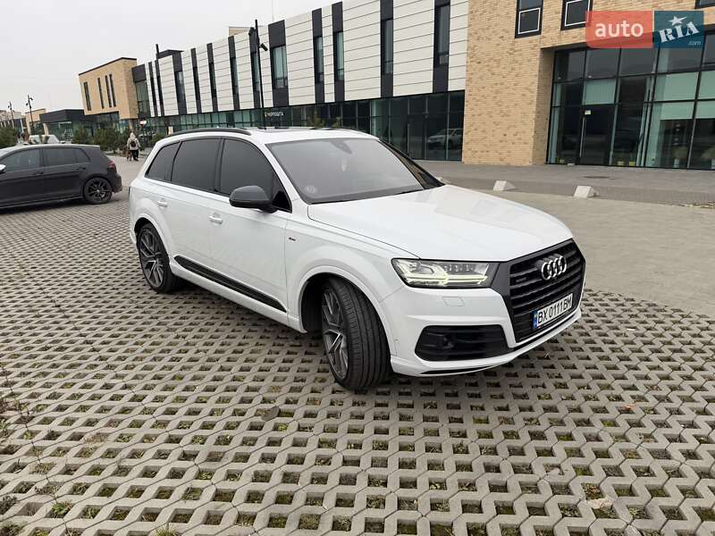 Позашляховик / Кросовер Audi Q7 2017 в Хмельницькому