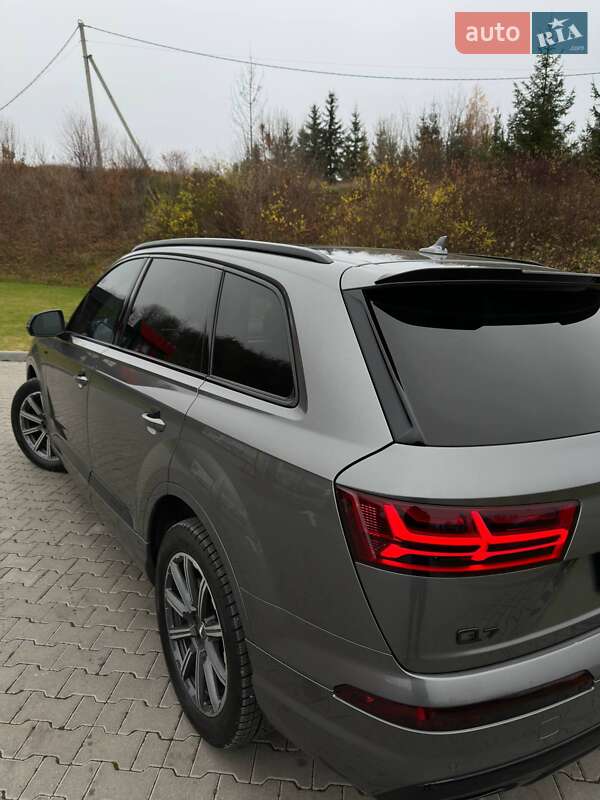 Внедорожник / Кроссовер Audi Q7 2017 в Тернополе