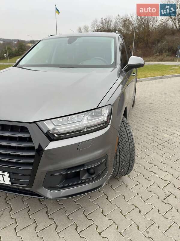 Внедорожник / Кроссовер Audi Q7 2017 в Тернополе