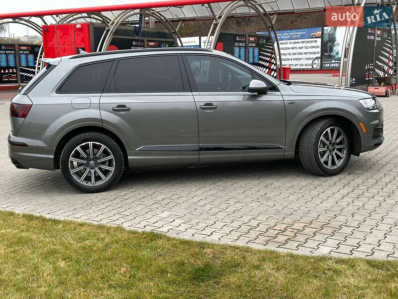 Внедорожник / Кроссовер Audi Q7 2017 в Тернополе