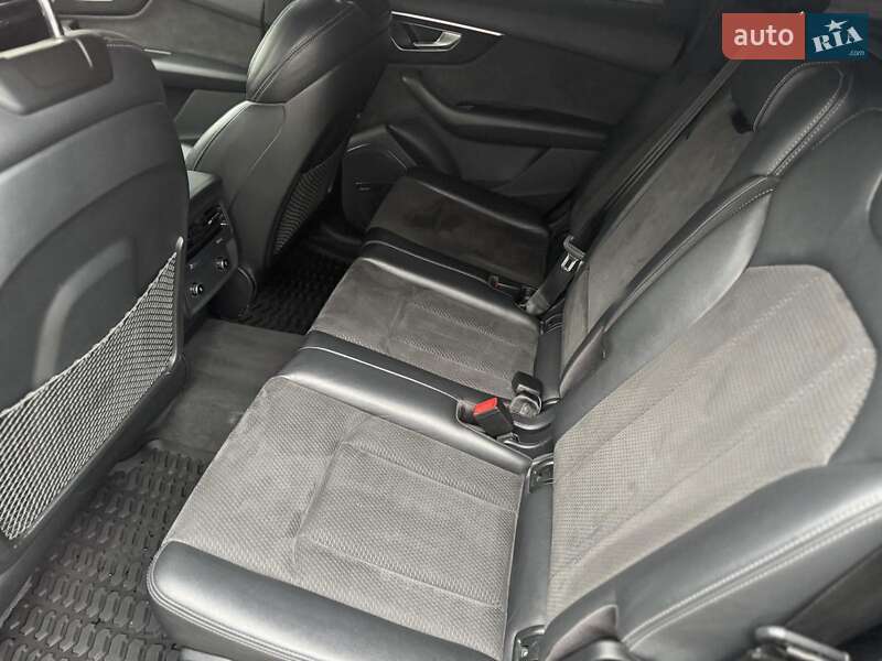 Внедорожник / Кроссовер Audi Q7 2020 в Звягеле фото 27 Внедорожник / Кроссовер Audi Q7 2020 в Звягеле