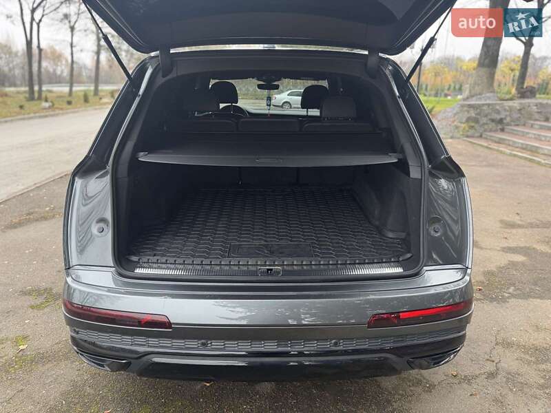 Внедорожник / Кроссовер Audi Q7 2020 в Звягеле фото 31 Внедорожник / Кроссовер Audi Q7 2020 в Звягеле