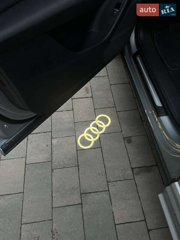 Позашляховик / Кросовер Audi Q7 2023 в Шегинях