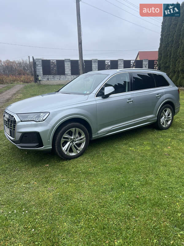 Позашляховик / Кросовер Audi Q7 2023 в Шегинях