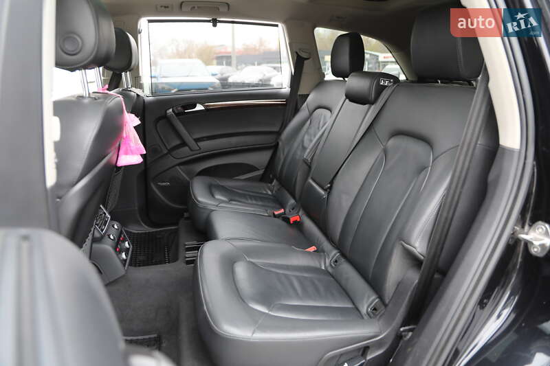 Позашляховик / Кросовер Audi Q7 2015 в Харкові