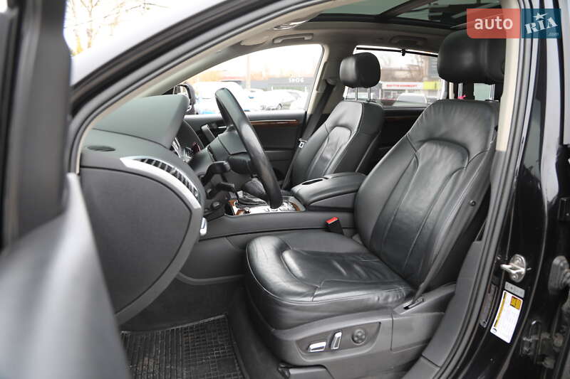 Позашляховик / Кросовер Audi Q7 2015 в Харкові