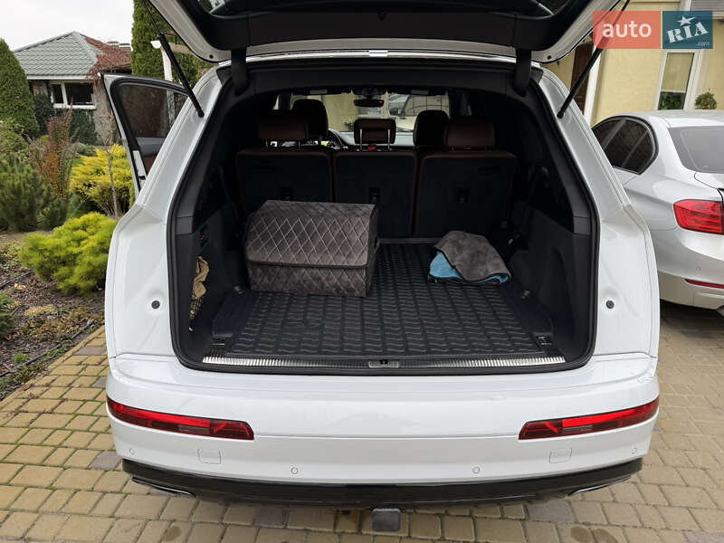 Позашляховик / Кросовер Audi Q7 2016 в Кременчуці фото 17 Позашляховик / Кросовер Audi Q7 2016 в Кременчуці