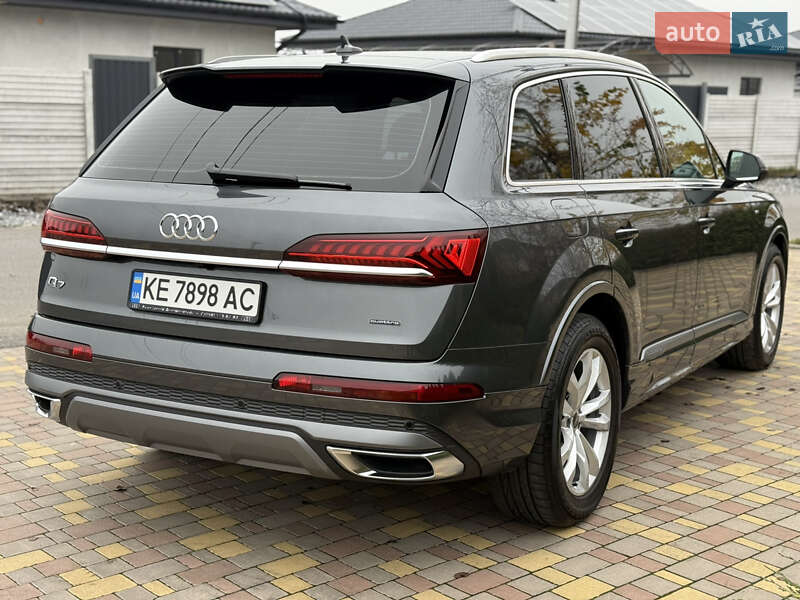 Внедорожник / Кроссовер Audi Q7 2023 в Днепре