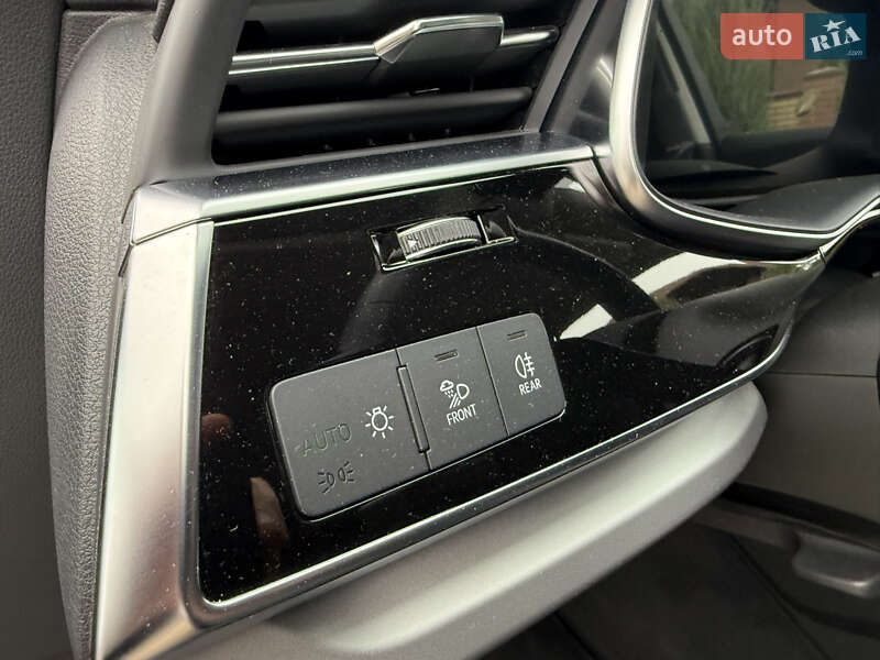 Внедорожник / Кроссовер Audi Q7 2023 в Днепре
