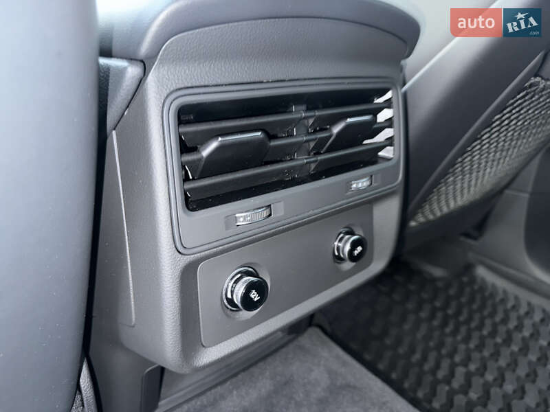 Внедорожник / Кроссовер Audi Q7 2023 в Днепре