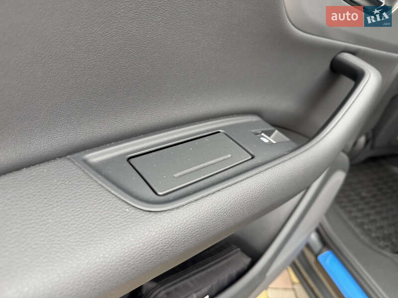 Внедорожник / Кроссовер Audi Q7 2023 в Днепре