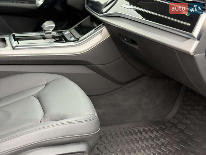 Внедорожник / Кроссовер Audi Q7 2023 в Днепре