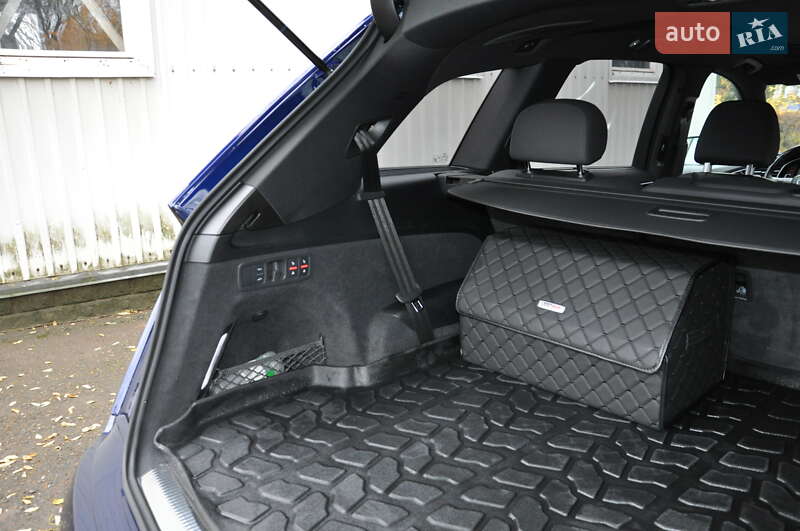 Позашляховик / Кросовер Audi Q7 2020 в Чернівцях