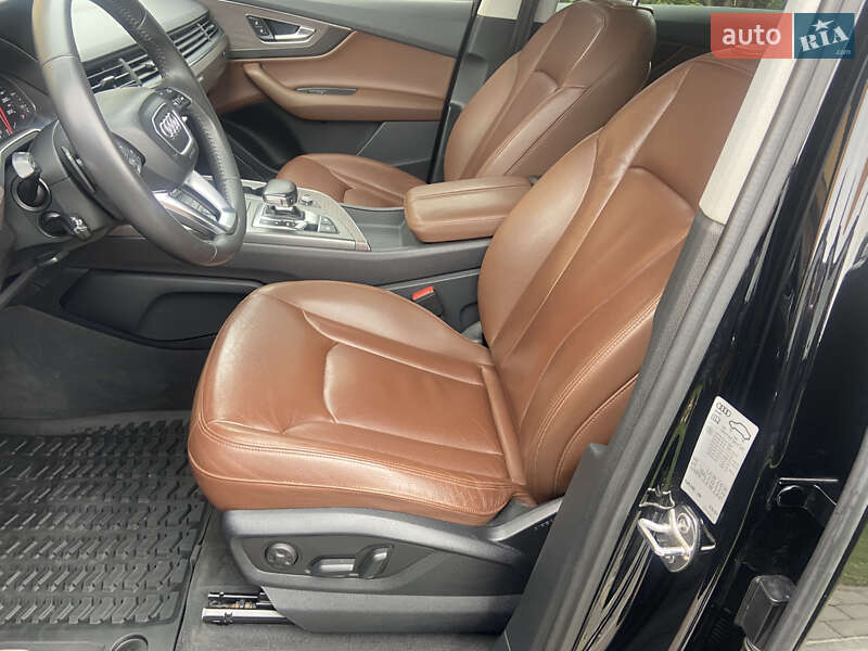Позашляховик / Кросовер Audi Q7 2017 в Тернополі
