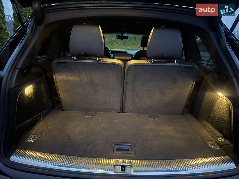 Позашляховик / Кросовер Audi Q7 2015 в Києві