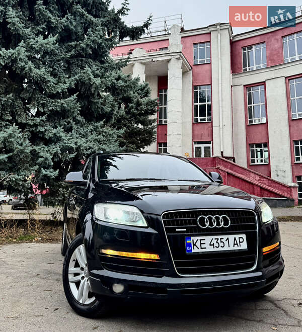 Позашляховик / Кросовер Audi Q7 2007 в Дніпрі