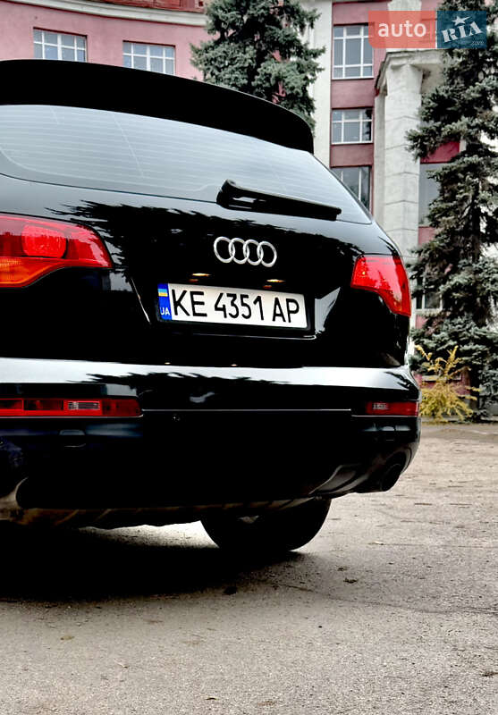 Позашляховик / Кросовер Audi Q7 2007 в Дніпрі