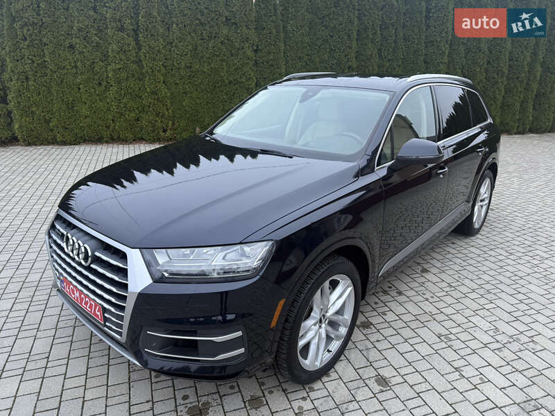 Позашляховик / Кросовер Audi Q7 2017 в Львові