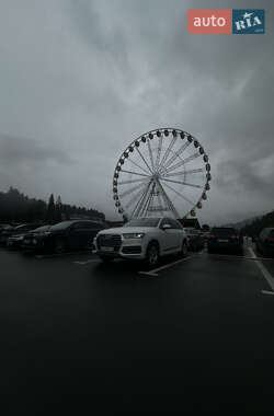 Позашляховик / Кросовер Audi Q7 2017 в Калуші