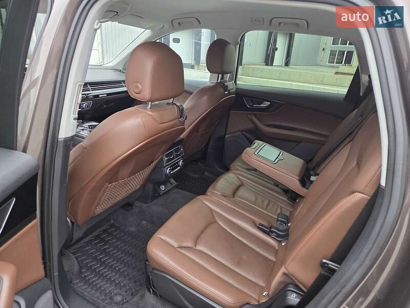 Позашляховик / Кросовер Audi Q7 2017 в Луцьку фото 16 Позашляховик / Кросовер Audi Q7 2017 в Луцьку
