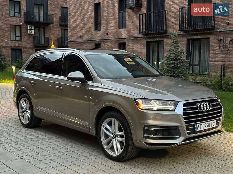 Внедорожник / Кроссовер Audi Q7 2016 в Ивано-Франковске