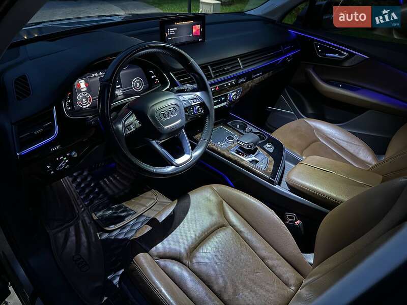 Внедорожник / Кроссовер Audi Q7 2016 в Ивано-Франковске
