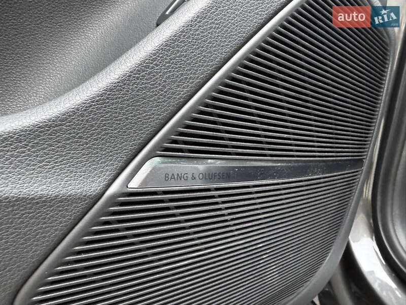 Позашляховик / Кросовер Audi Q7 2021 в Києві