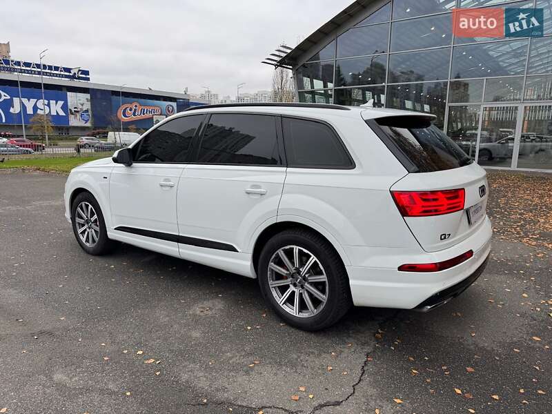 Позашляховик / Кросовер Audi Q7 2016 в Києві фото 84 Позашляховик / Кросовер Audi Q7 2016 в Києві