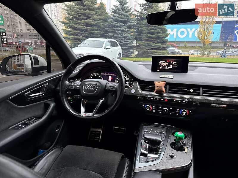 Позашляховик / Кросовер Audi Q7 2016 в Києві фото 73 Позашляховик / Кросовер Audi Q7 2016 в Києві