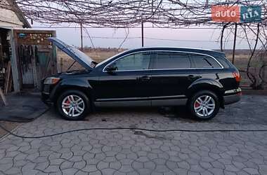 Внедорожник / Кроссовер Audi Q7 2007 в Никополе