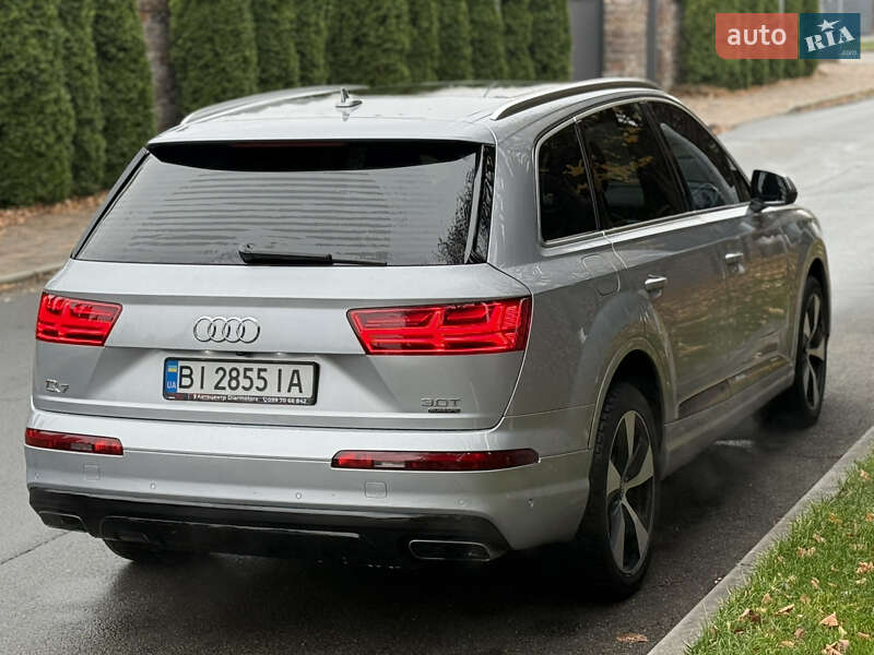 Позашляховик / Кросовер Audi Q7 2018 в Києві