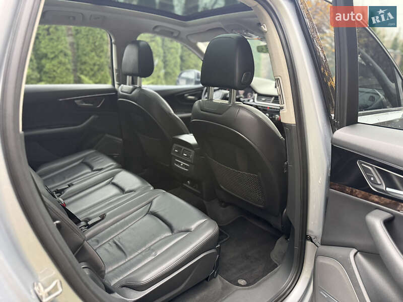 Позашляховик / Кросовер Audi Q7 2018 в Києві