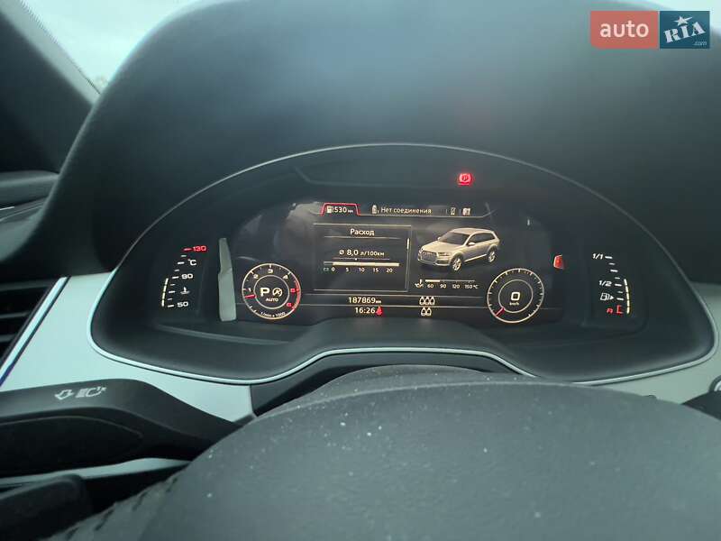 Позашляховик / Кросовер Audi Q7 2017 в Ужгороді