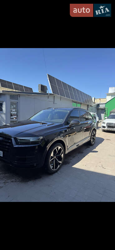 Позашляховик / Кросовер Audi Q7 2018 в Києві фото 43 Позашляховик / Кросовер Audi Q7 2018 в Києві