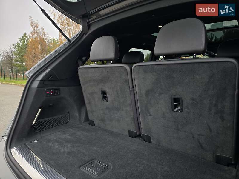 Позашляховик / Кросовер Audi Q7 2016 в Хмельницькому