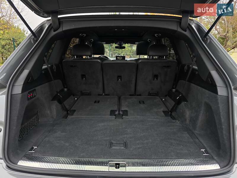 Позашляховик / Кросовер Audi Q7 2016 в Хмельницькому