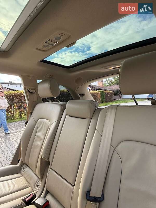 Внедорожник / Кроссовер Audi Q7 2010 в Косове