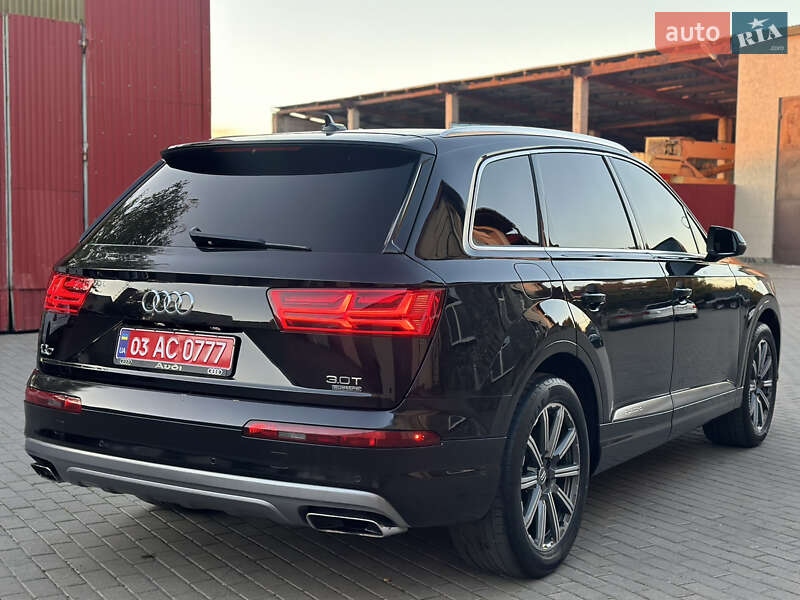 Внедорожник / Кроссовер Audi Q7 2016 в Владимире