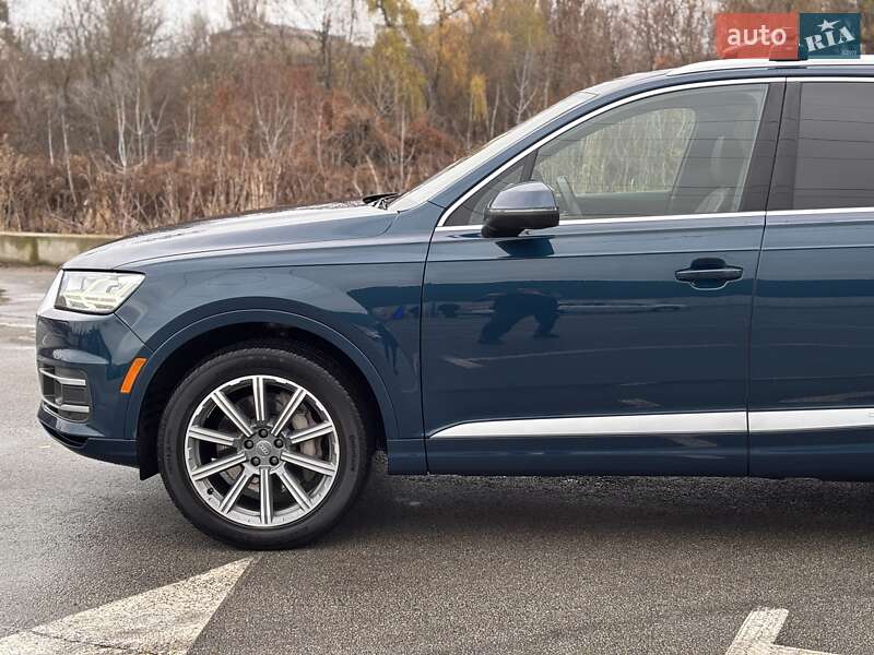 Внедорожник / Кроссовер Audi Q7 2018 в Ирпене
