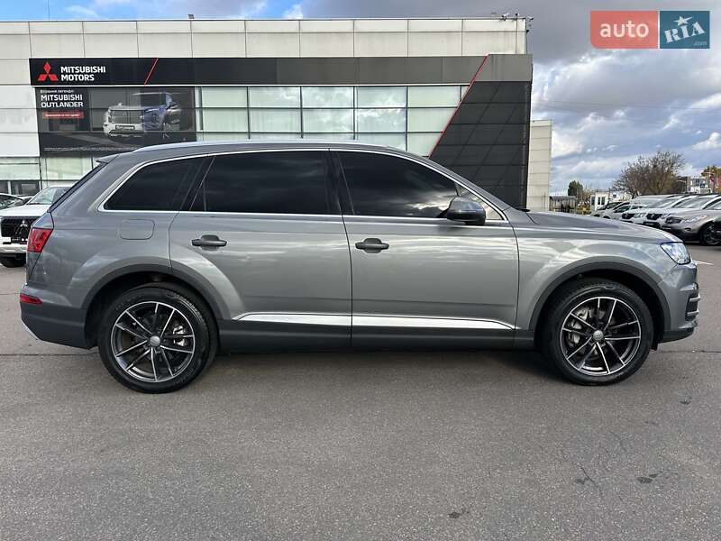Позашляховик / Кросовер Audi Q7 2016 в Києві фото 9 Позашляховик / Кросовер Audi Q7 2016 в Києві