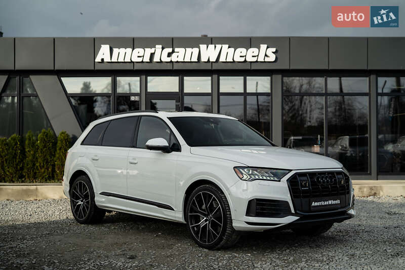 Позашляховик / Кросовер Audi Q7 2020 в Чернівцях