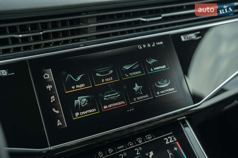 Позашляховик / Кросовер Audi Q7 2020 в Чернівцях