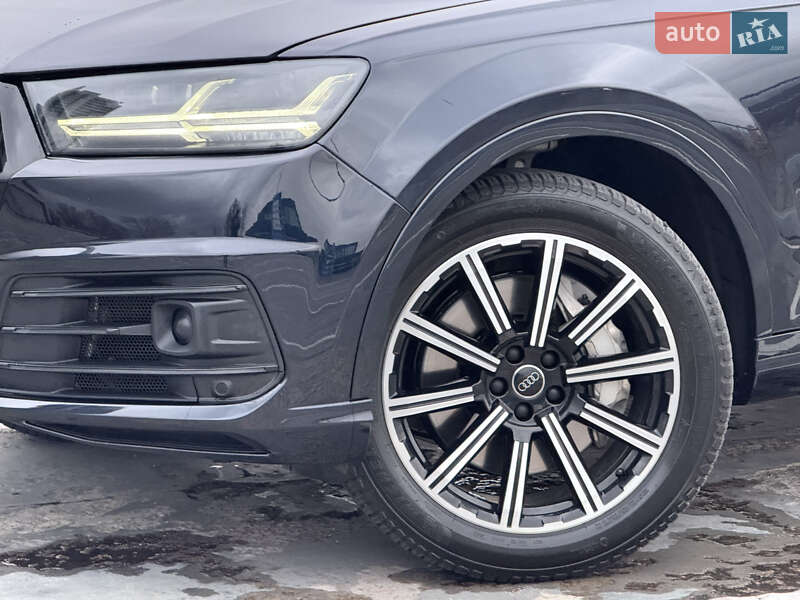 Позашляховик / Кросовер Audi Q7 2017 в Києві фото 9 Позашляховик / Кросовер Audi Q7 2017 в Києві