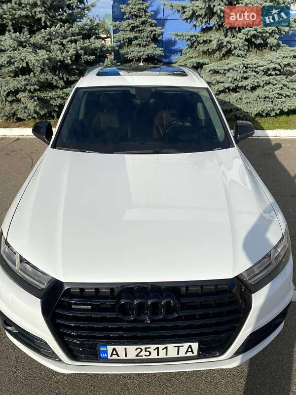 Внедорожник / Кроссовер Audi Q7 2017 в Броварах