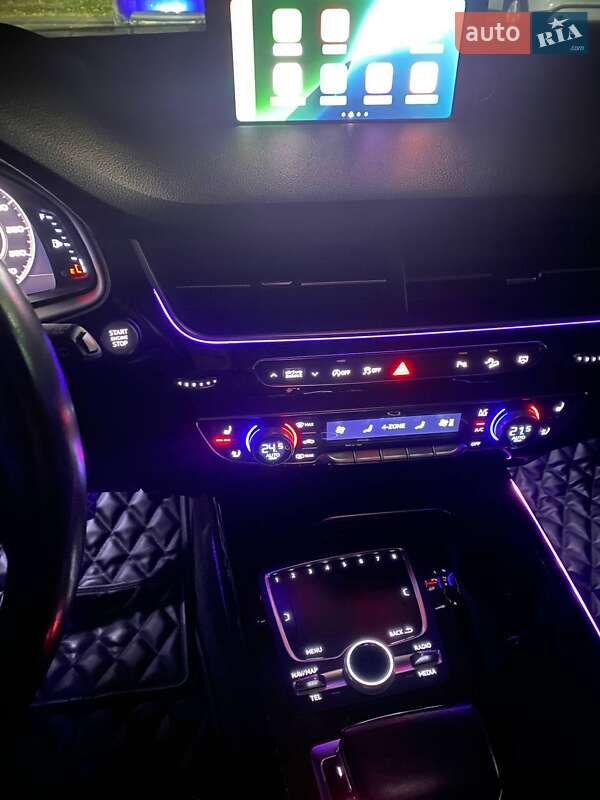 Внедорожник / Кроссовер Audi Q7 2017 в Броварах