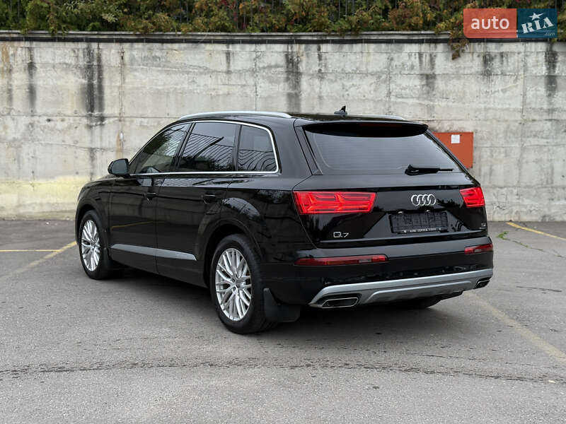 Внедорожник / Кроссовер Audi Q7 2015 в Ровно фото 16 Внедорожник / Кроссовер Audi Q7 2015 в Ровно