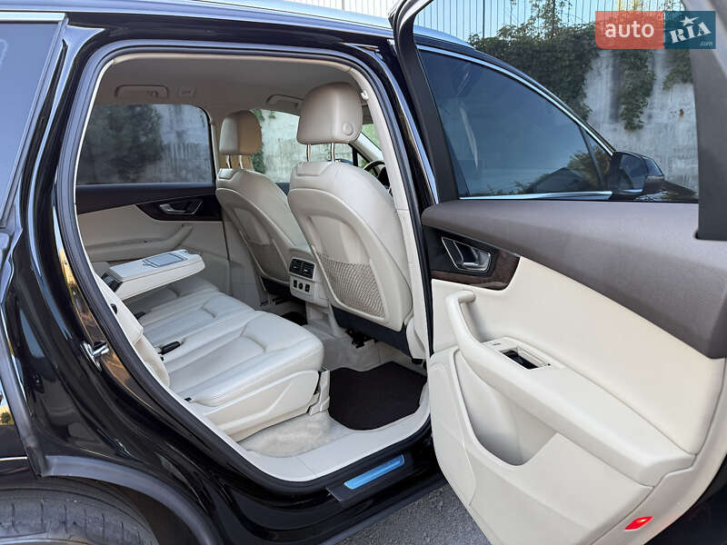 Внедорожник / Кроссовер Audi Q7 2015 в Ровно фото 30 Внедорожник / Кроссовер Audi Q7 2015 в Ровно