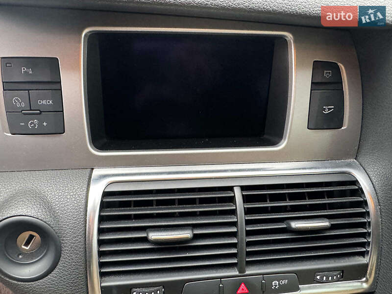 Позашляховик / Кросовер Audi Q7 2013 в Києві фото 33 Позашляховик / Кросовер Audi Q7 2013 в Києві