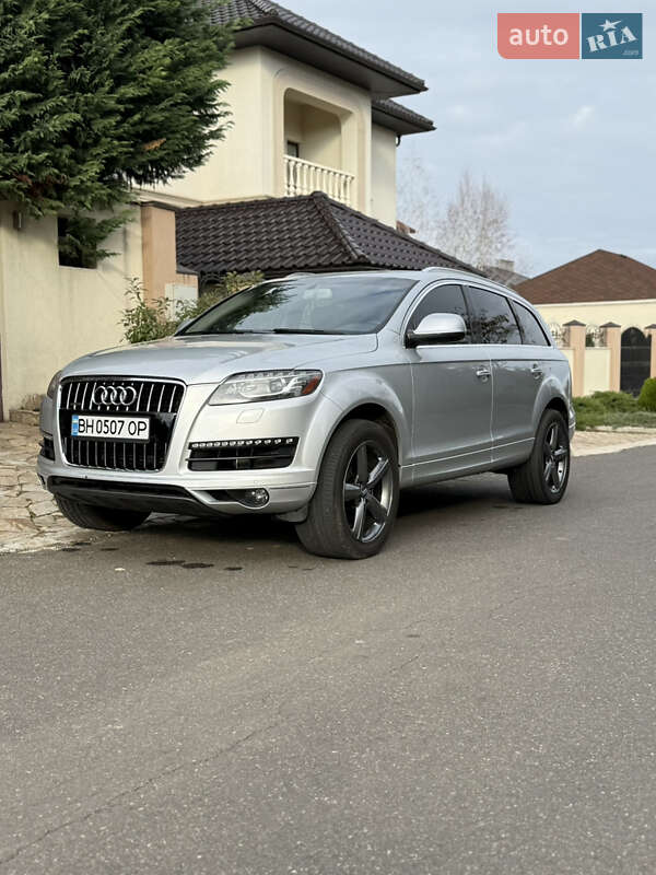 Внедорожник / Кроссовер Audi Q7 2013 в Одессе