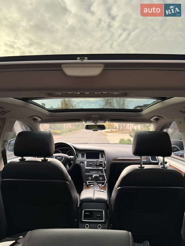 Внедорожник / Кроссовер Audi Q7 2013 в Одессе